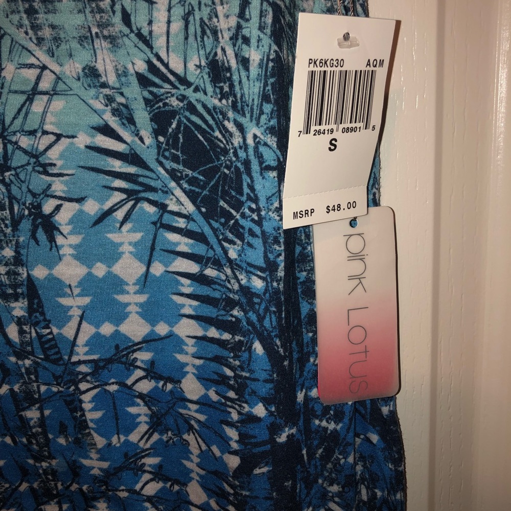 Blue Ombré Tropical Yoga Top - Picture 3 of 3